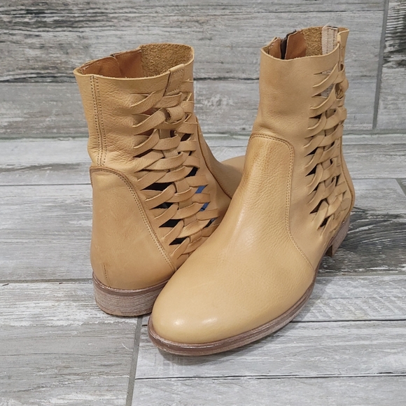 BASKE California "Cactus" Leather Woven Lattice Pattern Zip-Up Ankle Boots - Picture 5 of 16